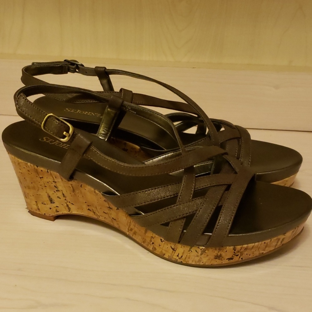 Brown wedges